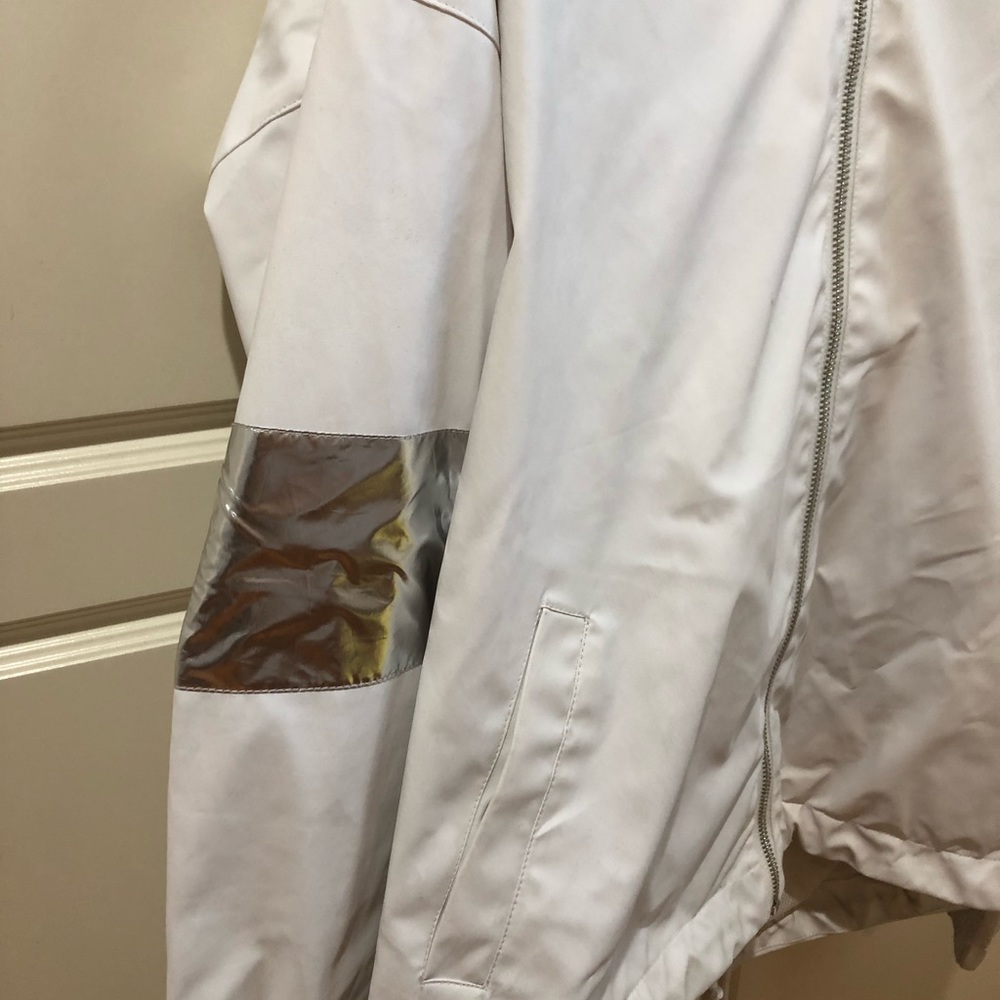 Jacket - Picture 4 of 4